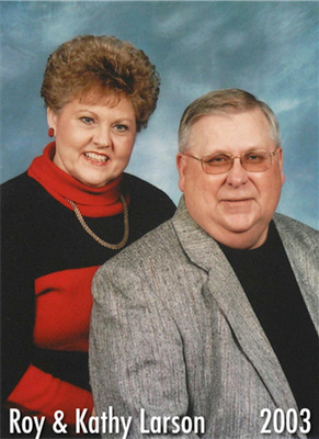 Picture of Roy & Kathy Larson in 2003